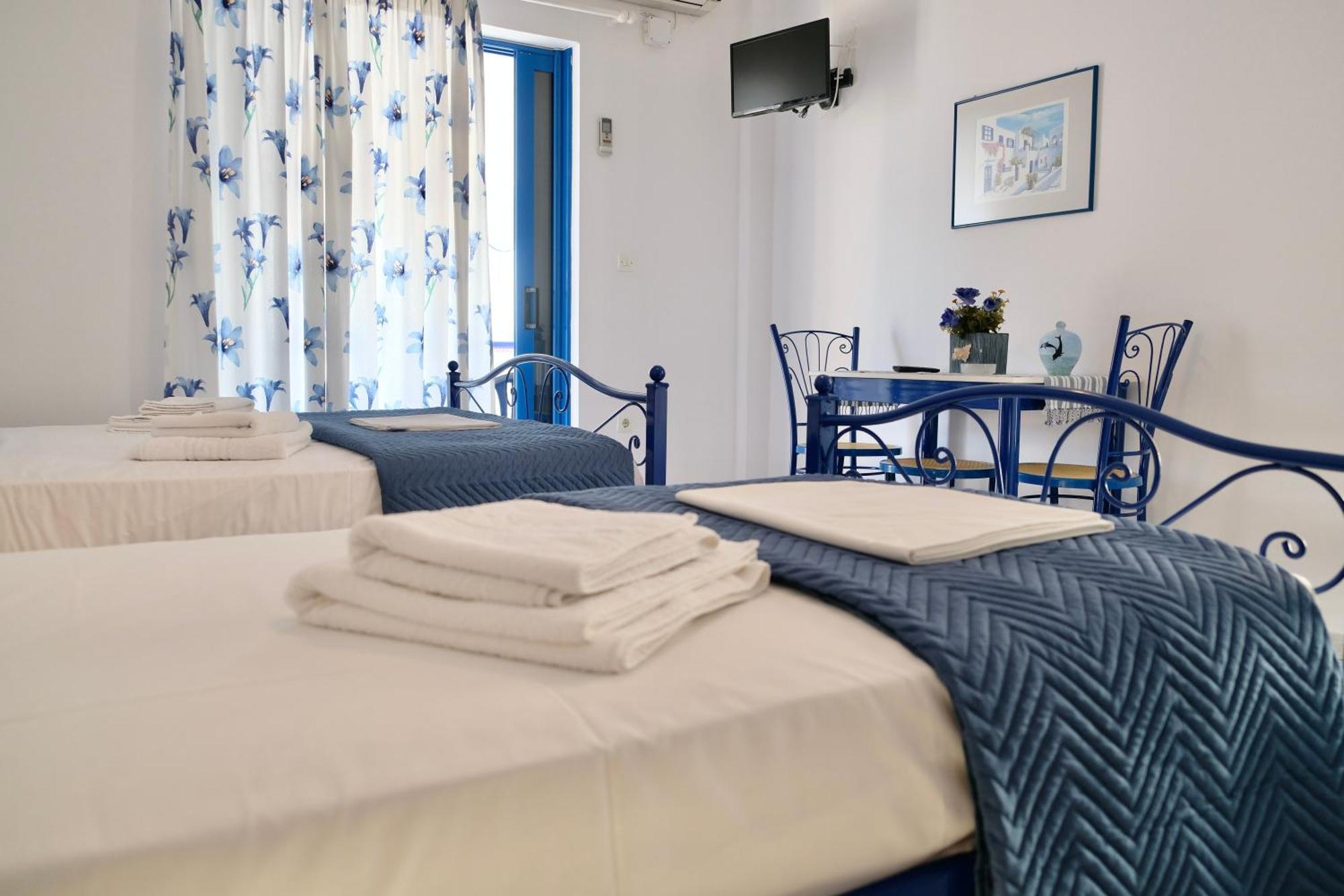 Leventis Apartments Ровиес Экстерьер фото