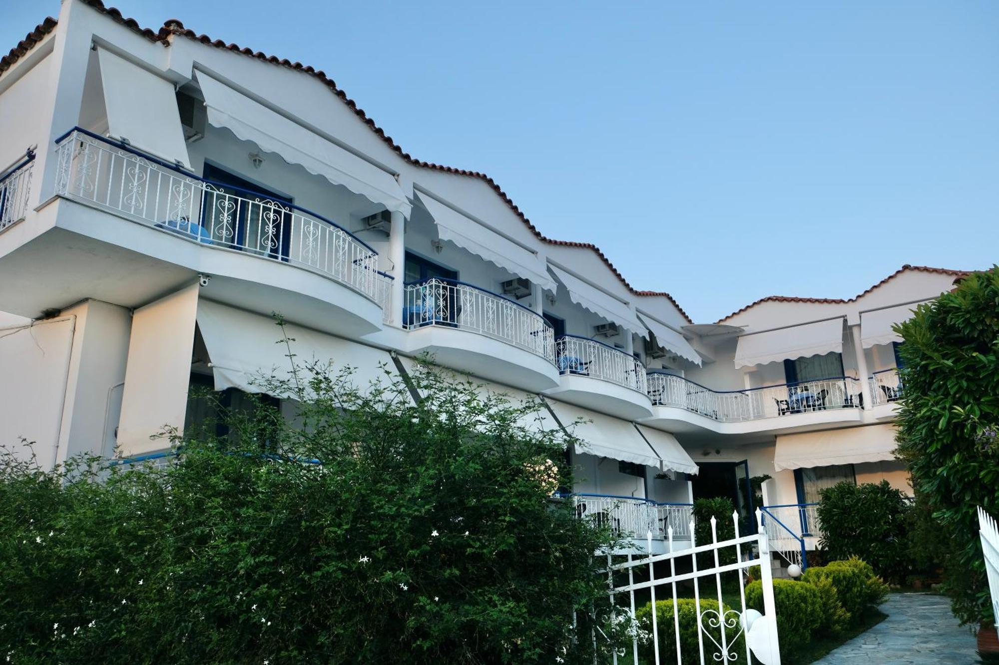 Leventis Apartments Ровиес Экстерьер фото
